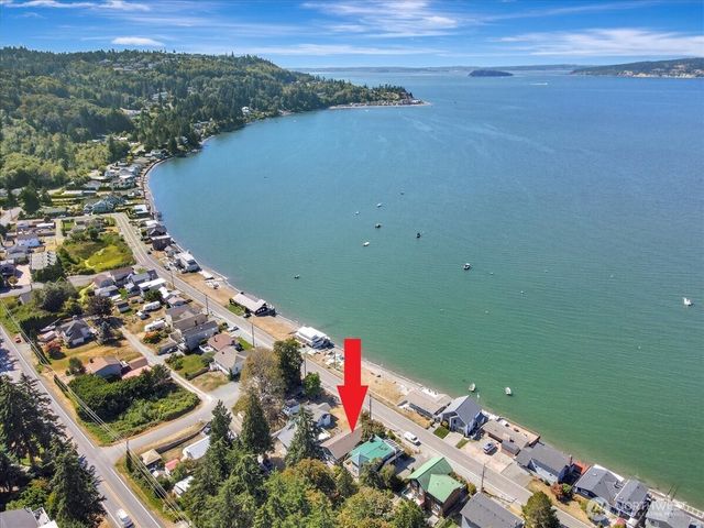92 Utsalady Road, Camano Island, WA 98282