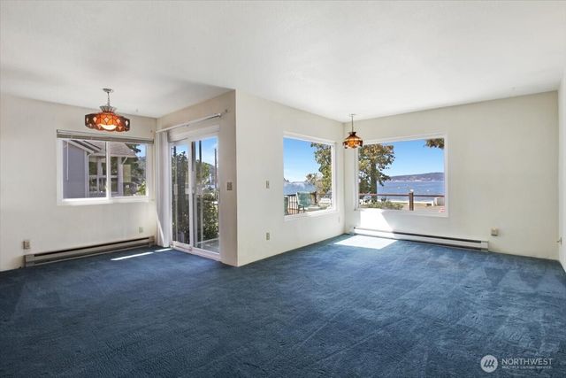 92 Utsalady Road, Camano Island, WA 98282