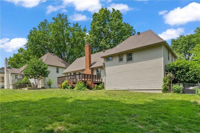 9163 W 92nd Street, Overland Park, KS 66212