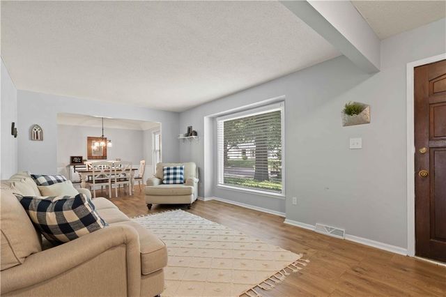 9163 W 92nd Street, Overland Park, KS 66212