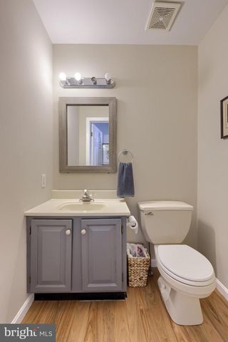 35 HENRY CT, Lancaster, PA 17601