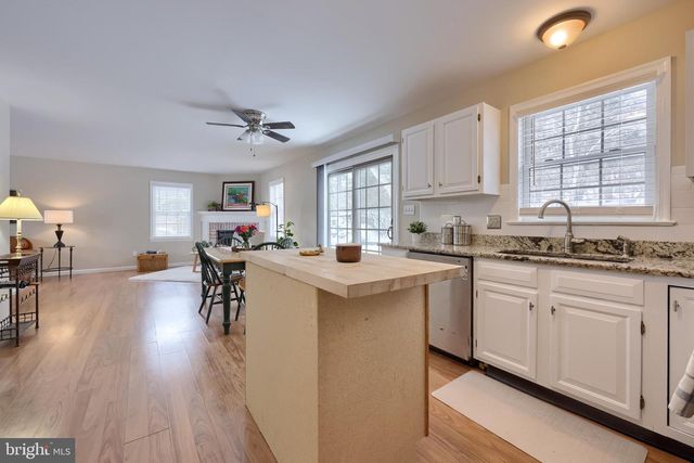 35 HENRY CT, Lancaster, PA 17601