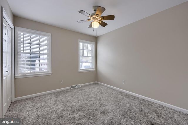 35 HENRY CT, Lancaster, PA 17601