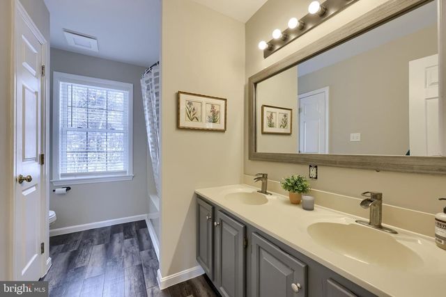 35 HENRY CT, Lancaster, PA 17601