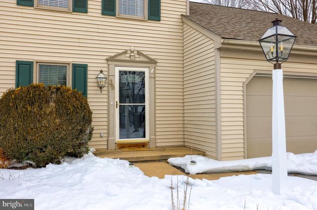 35 HENRY CT, Lancaster, PA 17601