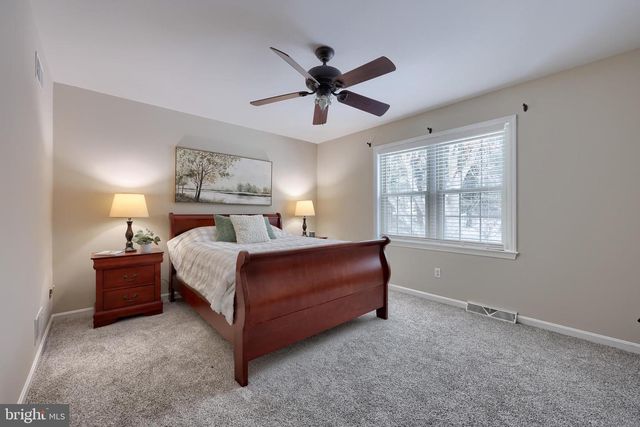 35 HENRY CT, Lancaster, PA 17601