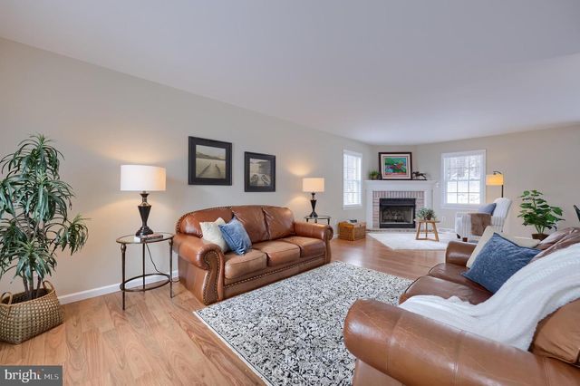 35 HENRY CT, Lancaster, PA 17601