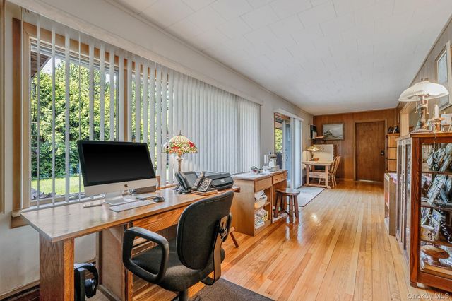 280 Deforest Road N, Dix Hills, NY 11746