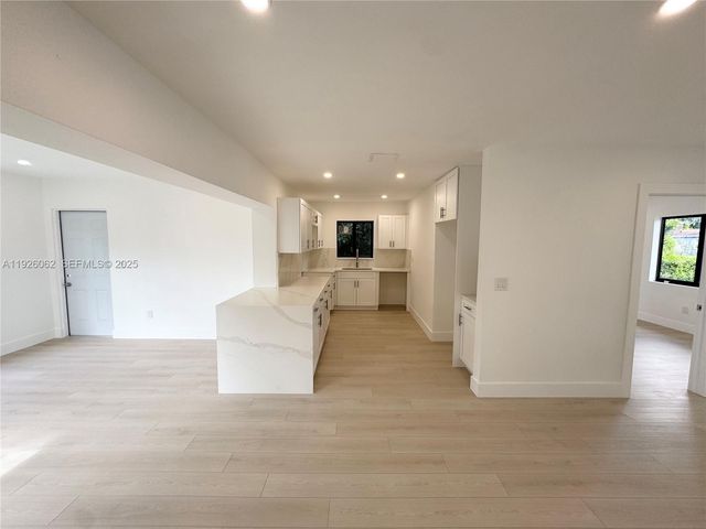 15300 NW 32nd Ave, Miami Gardens, FL 33054