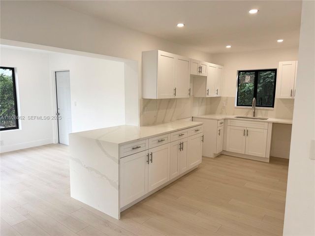 15300 NW 32nd Ave, Miami Gardens, FL 33054