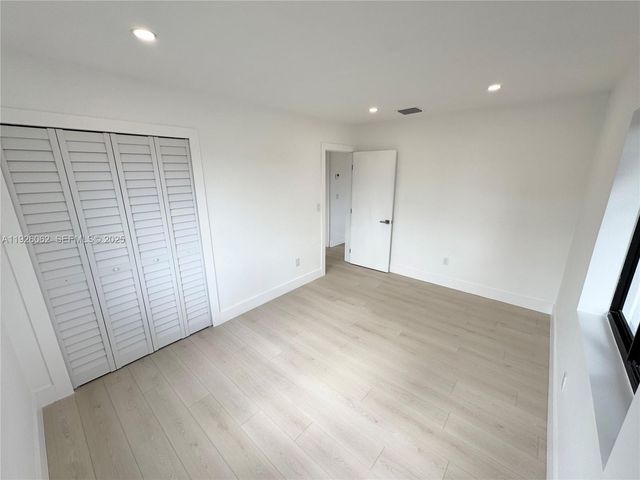 15300 NW 32nd Ave, Miami Gardens, FL 33054