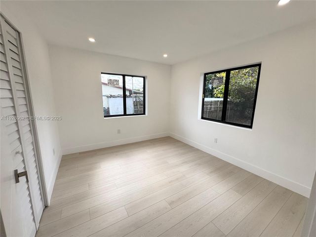 15300 NW 32nd Ave, Miami Gardens, FL 33054