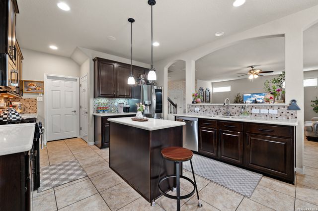 8806 Rapla, San Antonio, TX 78251