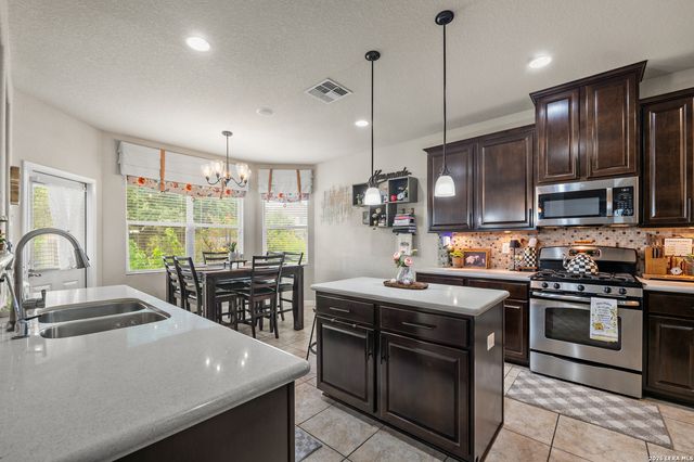 8806 Rapla, San Antonio, TX 78251