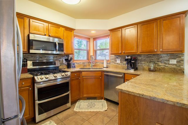 2550 Honelee Court, Valparaiso, IN 46385