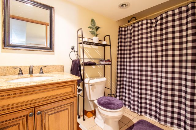 2550 Honelee Court, Valparaiso, IN 46385