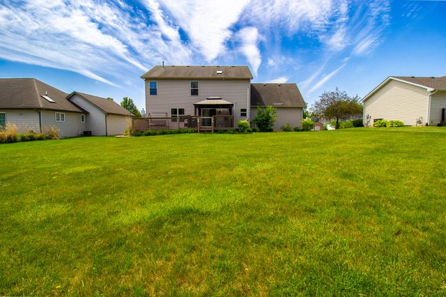 2550 Honelee Court, Valparaiso, IN 46385