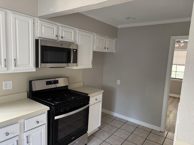 8427 Ridgelea Street, Dallas, TX 75209