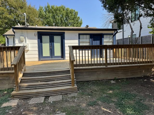 8427 Ridgelea Street, Dallas, TX 75209