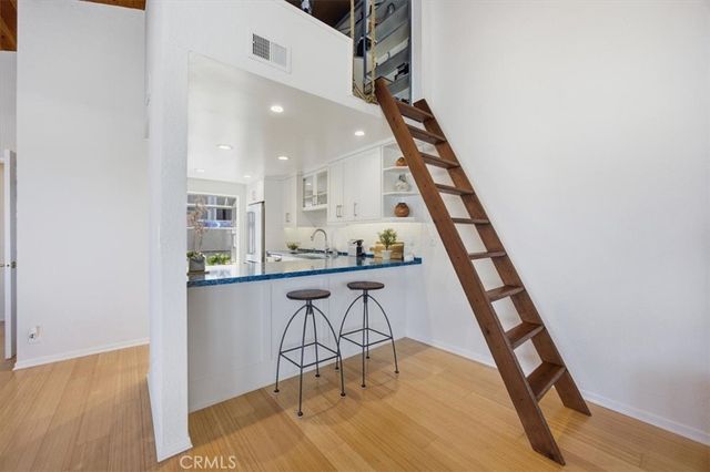 941 1st Street, Hermosa Beach, CA 90254