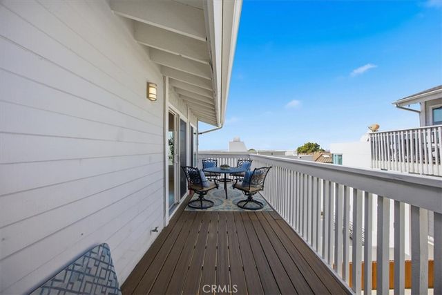941 1st Street, Hermosa Beach, CA 90254
