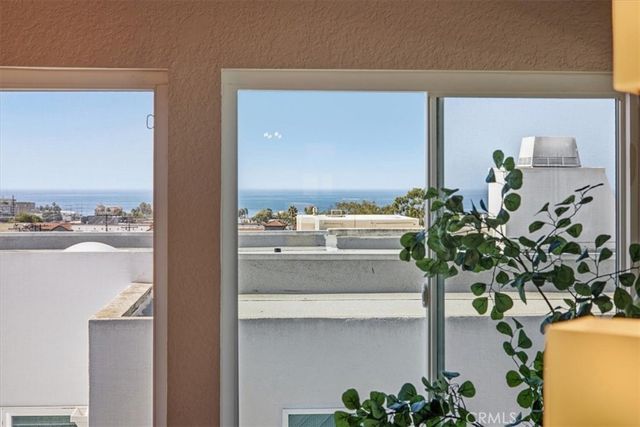 941 1st Street, Hermosa Beach, CA 90254