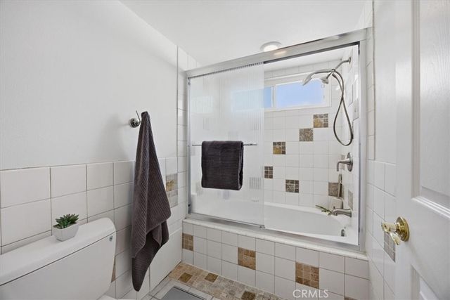 941 1st Street, Hermosa Beach, CA 90254