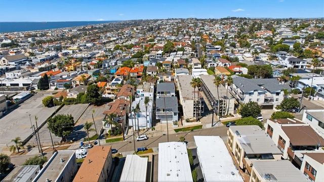 941 1st Street, Hermosa Beach, CA 90254