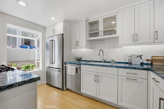 941 1st Street, Hermosa Beach, CA 90254