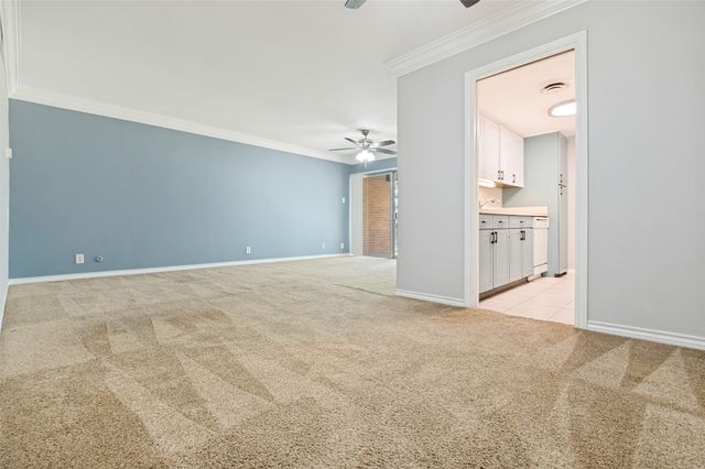 524 E Avenue J C, Grand Prairie, TX 75050