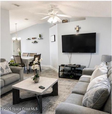 979 SE Raleigh Road SE, Palm Bay, FL 32909
