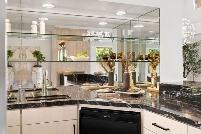 47 N Kavenish Drive, Rancho Mirage, CA 92270