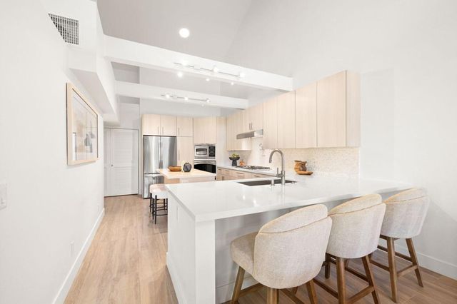 47 N Kavenish Drive, Rancho Mirage, CA 92270