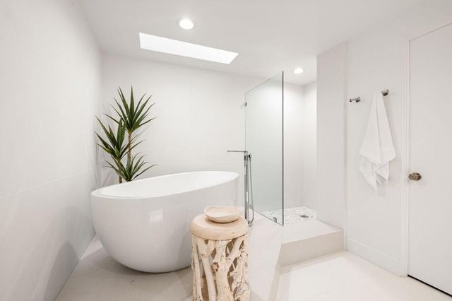 47 N Kavenish Drive, Rancho Mirage, CA 92270