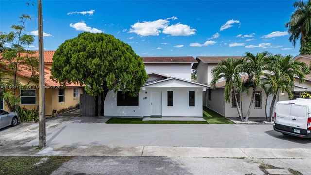 1283 W 42nd St 2, Hialeah, FL 33012