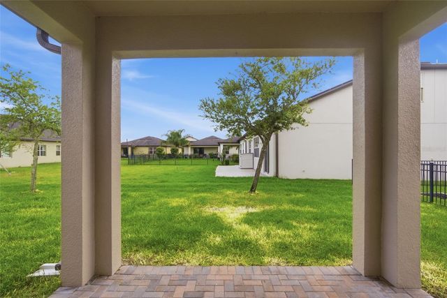 2772 MEAD AVENUE, St Cloud, FL 34771