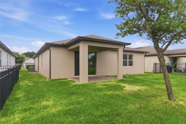 2772 MEAD AVENUE, St Cloud, FL 34771