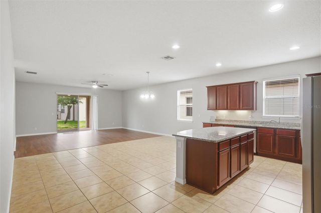 2772 MEAD AVENUE, St Cloud, FL 34771