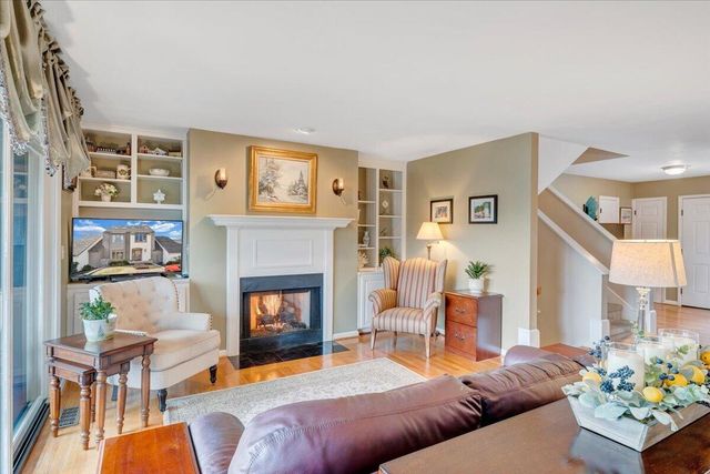 4910 Hunting Hills CIR, Roanoke, VA 24018