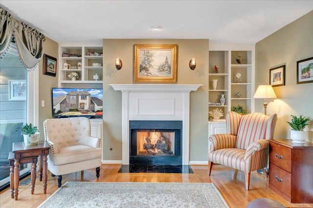 4910 Hunting Hills CIR, Roanoke, VA 24018