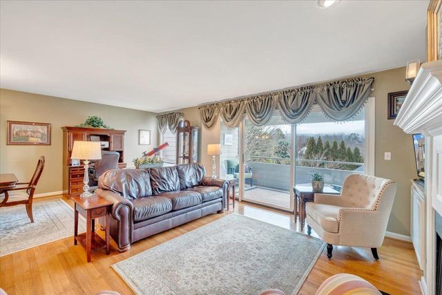 4910 Hunting Hills CIR, Roanoke, VA 24018