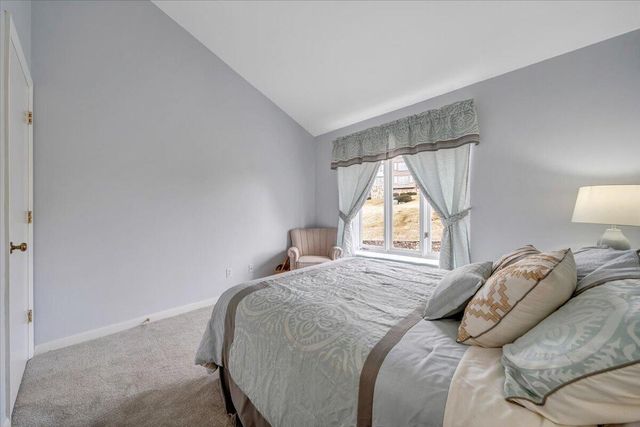 4910 Hunting Hills CIR, Roanoke, VA 24018