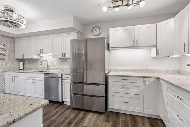 3412 Oak Ridge Road 308, Hopkins, MN 55305