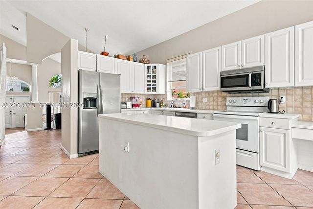 15650 NW 12th Ct, Pembroke Pines, FL 33028