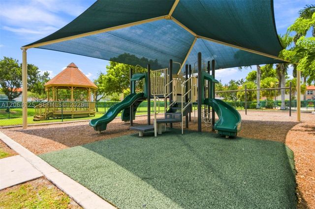 15650 NW 12th Ct, Pembroke Pines, FL 33028