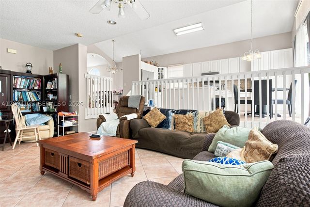15650 NW 12th Ct, Pembroke Pines, FL 33028
