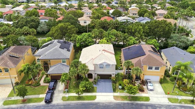 15650 NW 12th Ct, Pembroke Pines, FL 33028