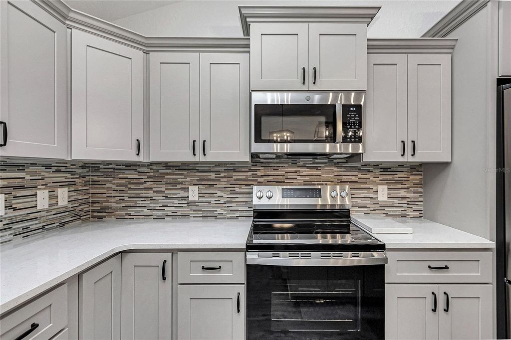 Image 16 of property listing at 18471 SW 66 LOOP, Dunnellon, FL 34432