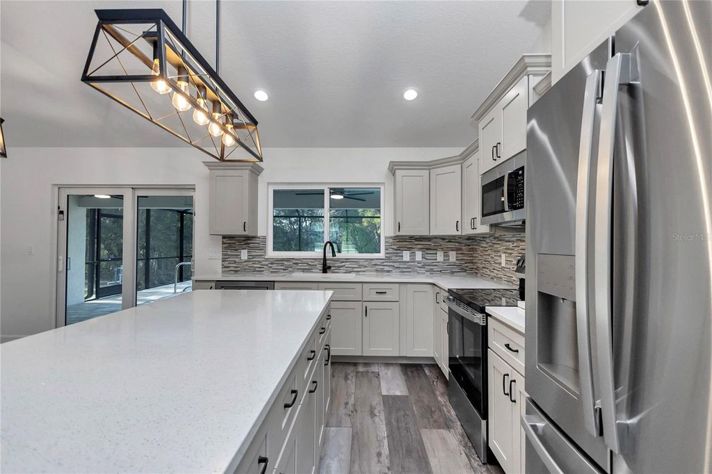 Image 18 of property listing at 18471 SW 66 LOOP, Dunnellon, FL 34432