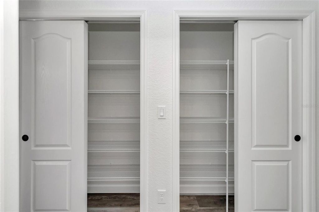 Image 37 of property listing at 18471 SW 66 LOOP, Dunnellon, FL 34432